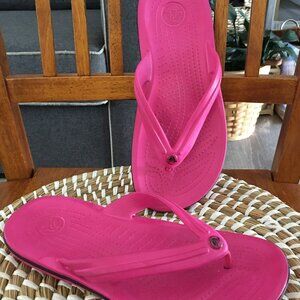 Crocs CROCBAND Flip Flops Size 8 Women's Dark Pink Thong Sandals